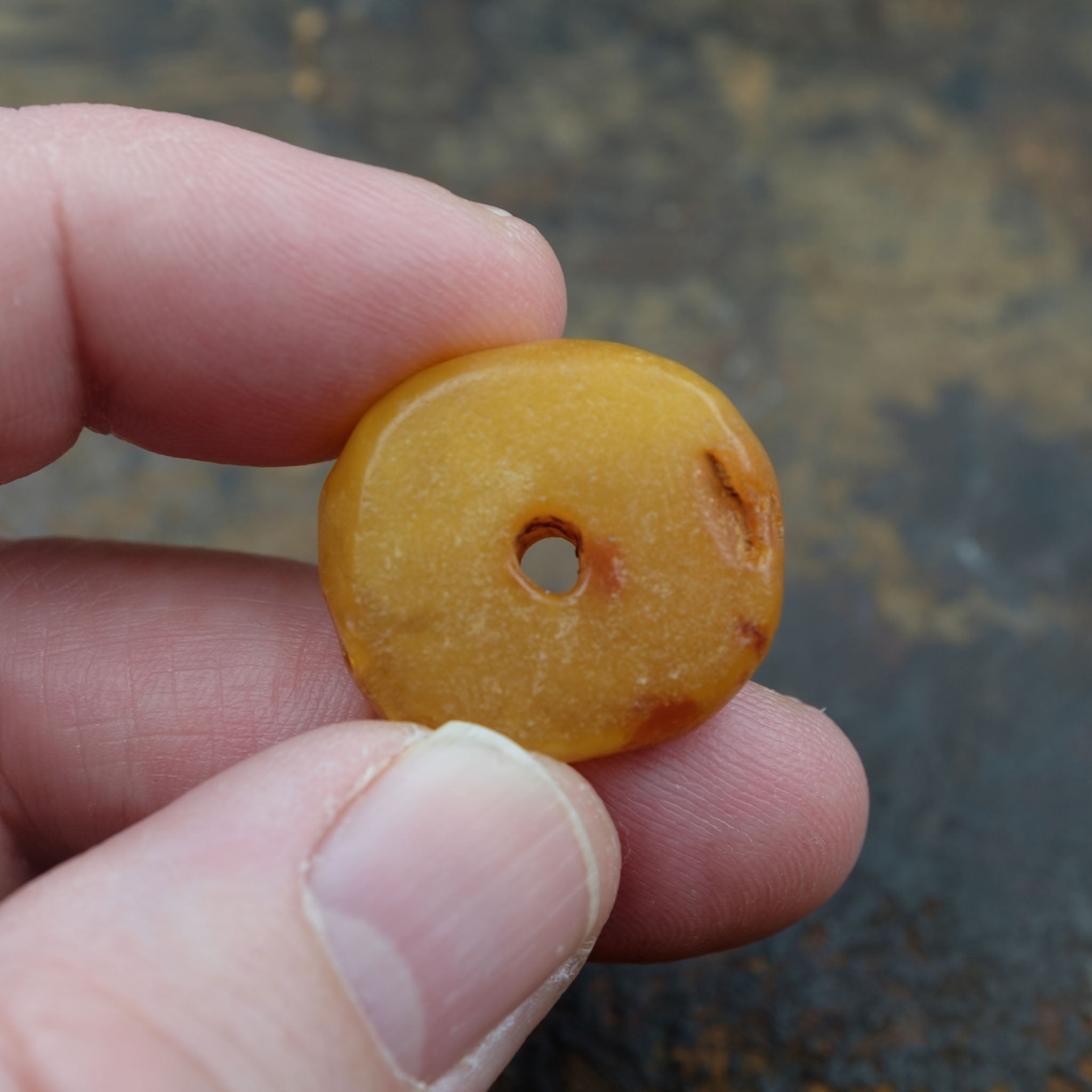 Large Antique Genuine Natural Baltic Amber Bead (4g) 