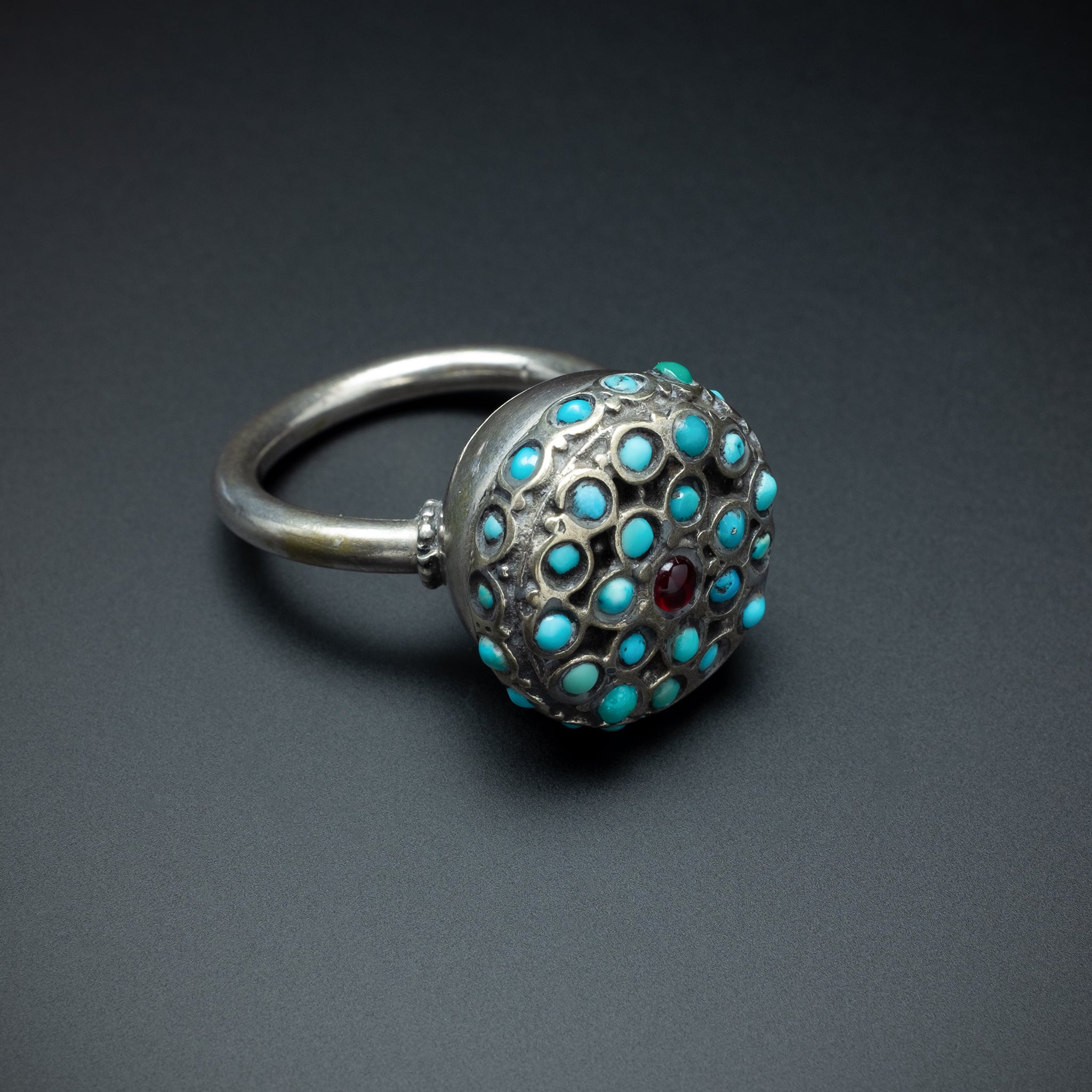 Vintage Silver and turquoise Ring