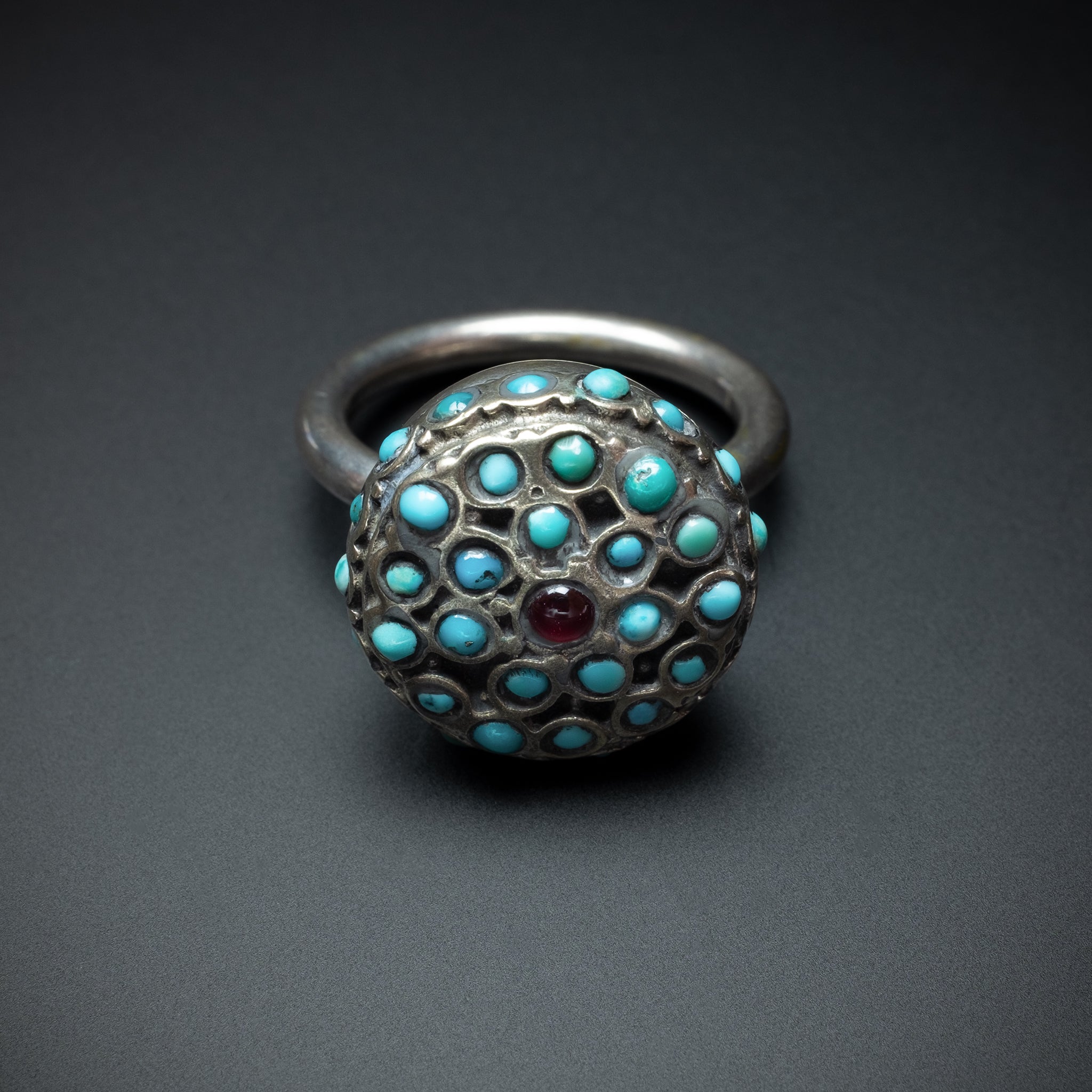 Vintage Silver and turquoise Ring