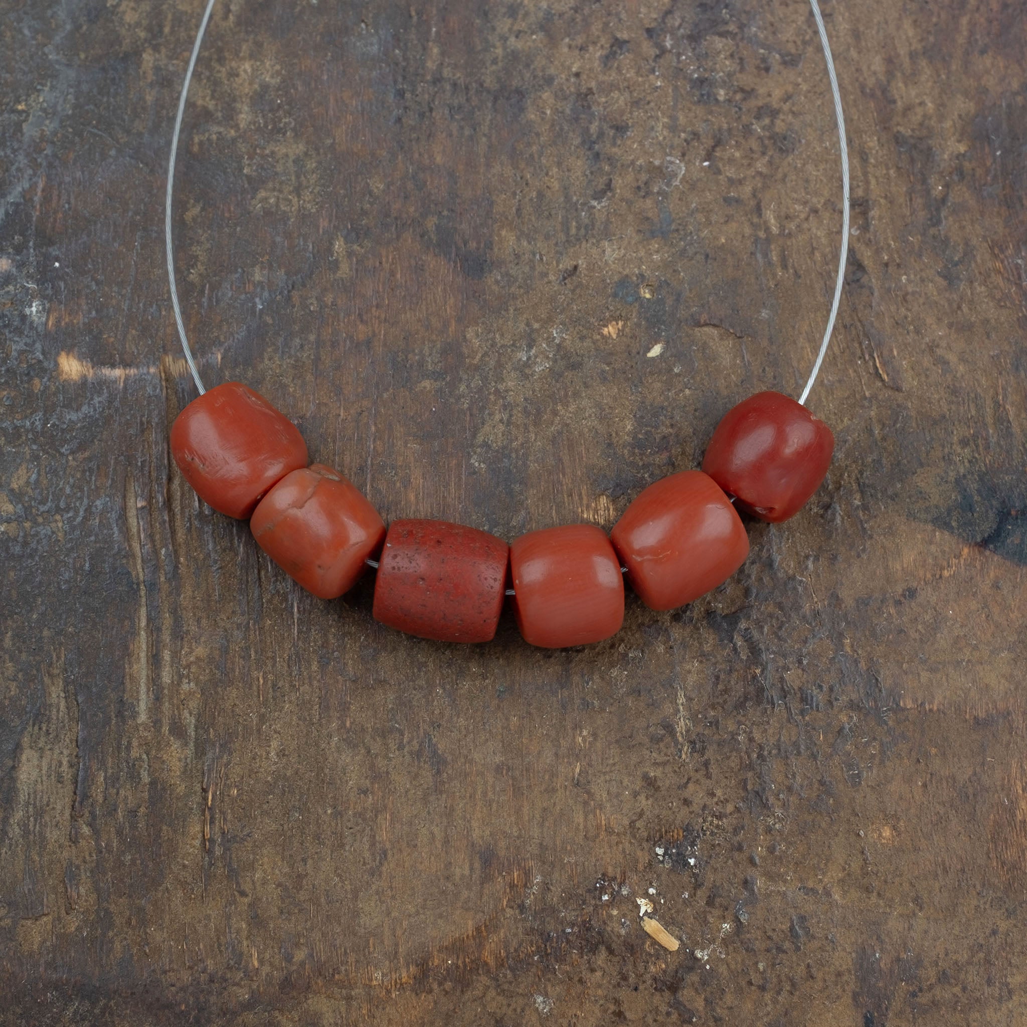 Old Mediterranean Natural Coral Beads -  Strand  5.7 g - 珊瑚
