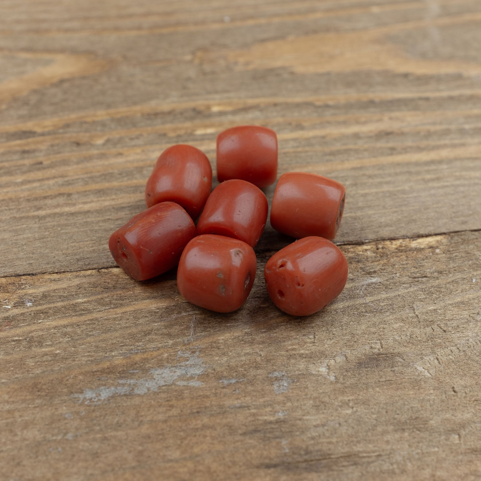 Old Mediterranean Natural Coral Beads -  Strand  8.1g - 珊瑚