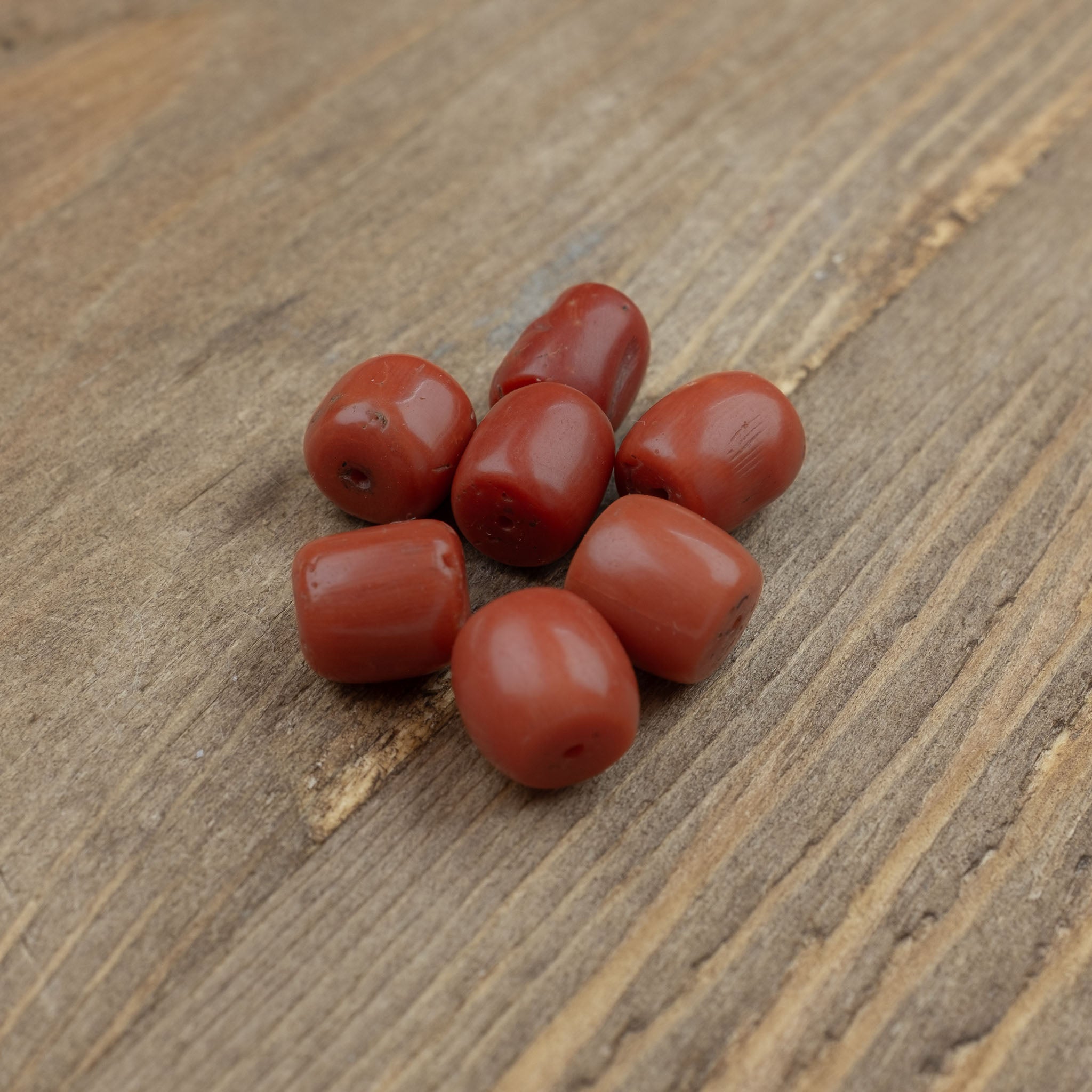 Old Mediterranean Natural Coral Beads -  Strand  8.1g - 珊瑚