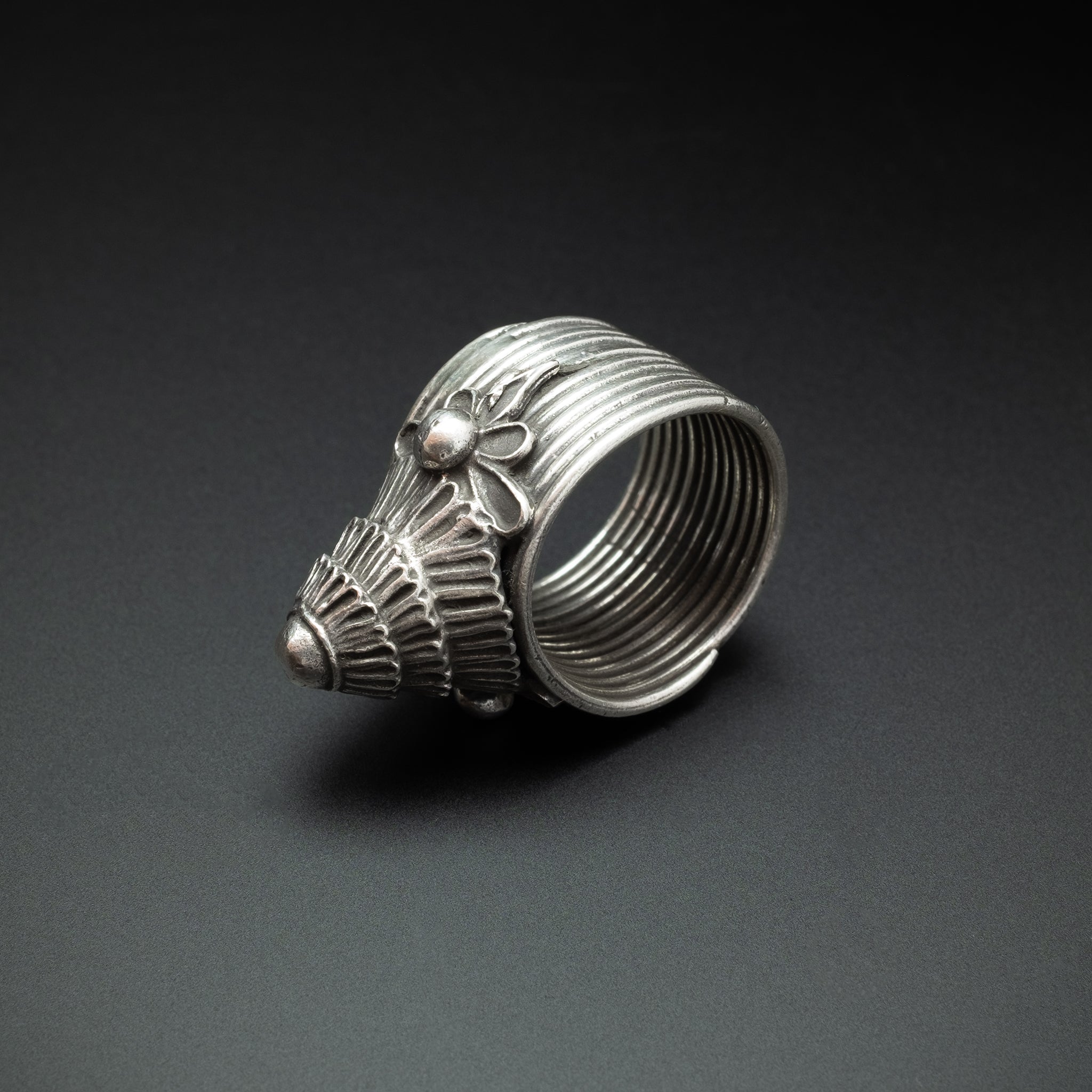 Antique Silver Crown Ring from The Golden Triangle, South-East Asia (Myanmar, Thailand or Laos)