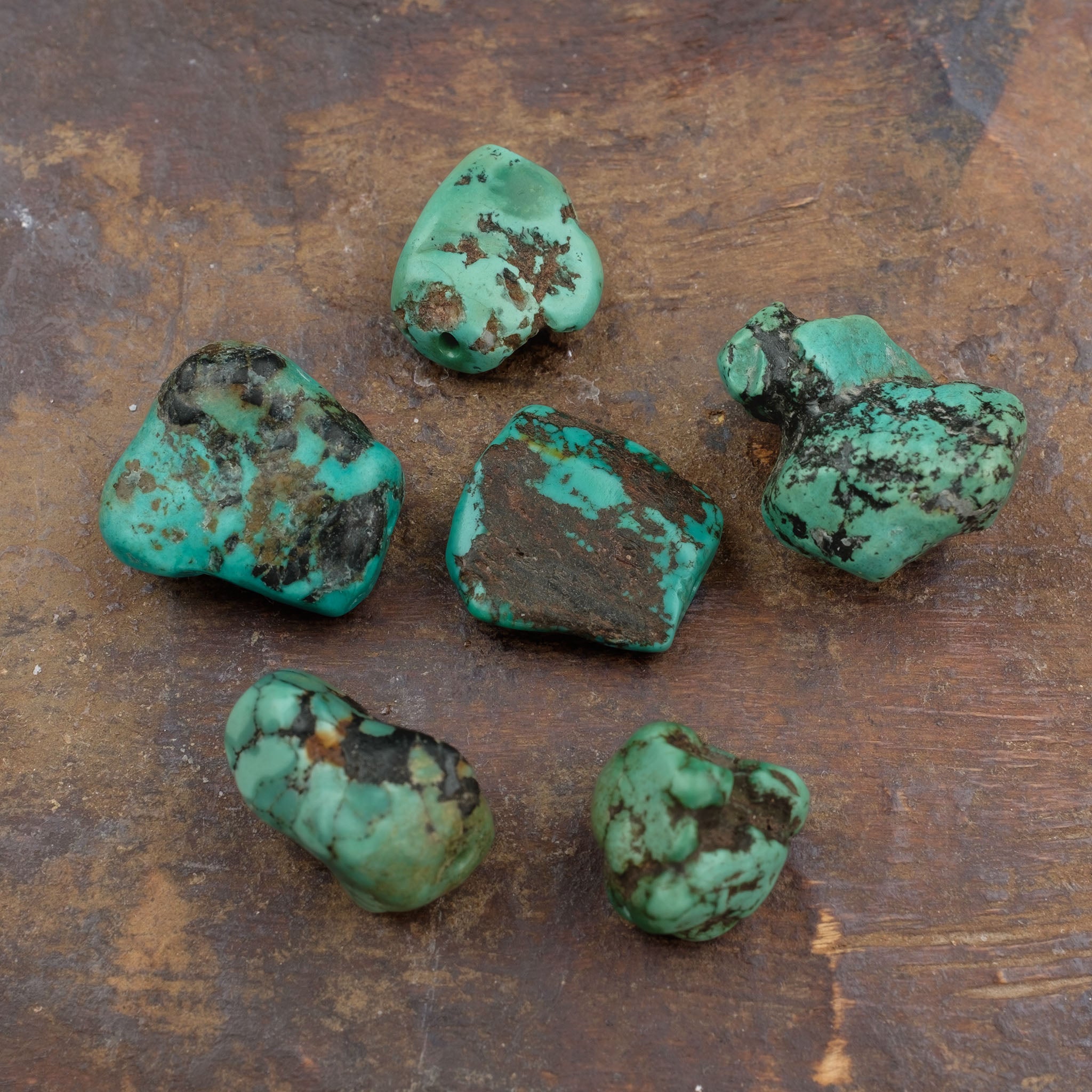 Collection of 6 x Antique Tibetan Turquoise Beads (19.3 g)