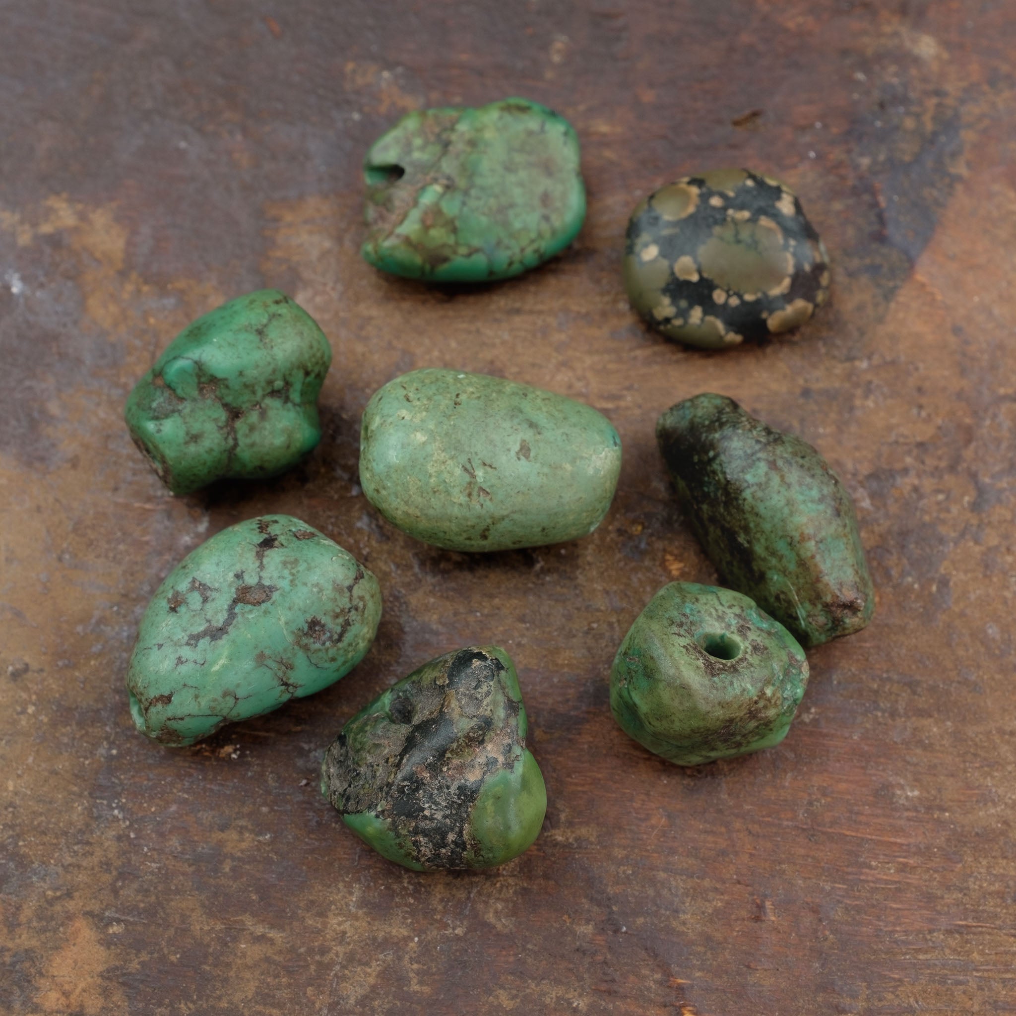 Collection of 8 x Antique Tibetan Turquoise Beads (22.8g)