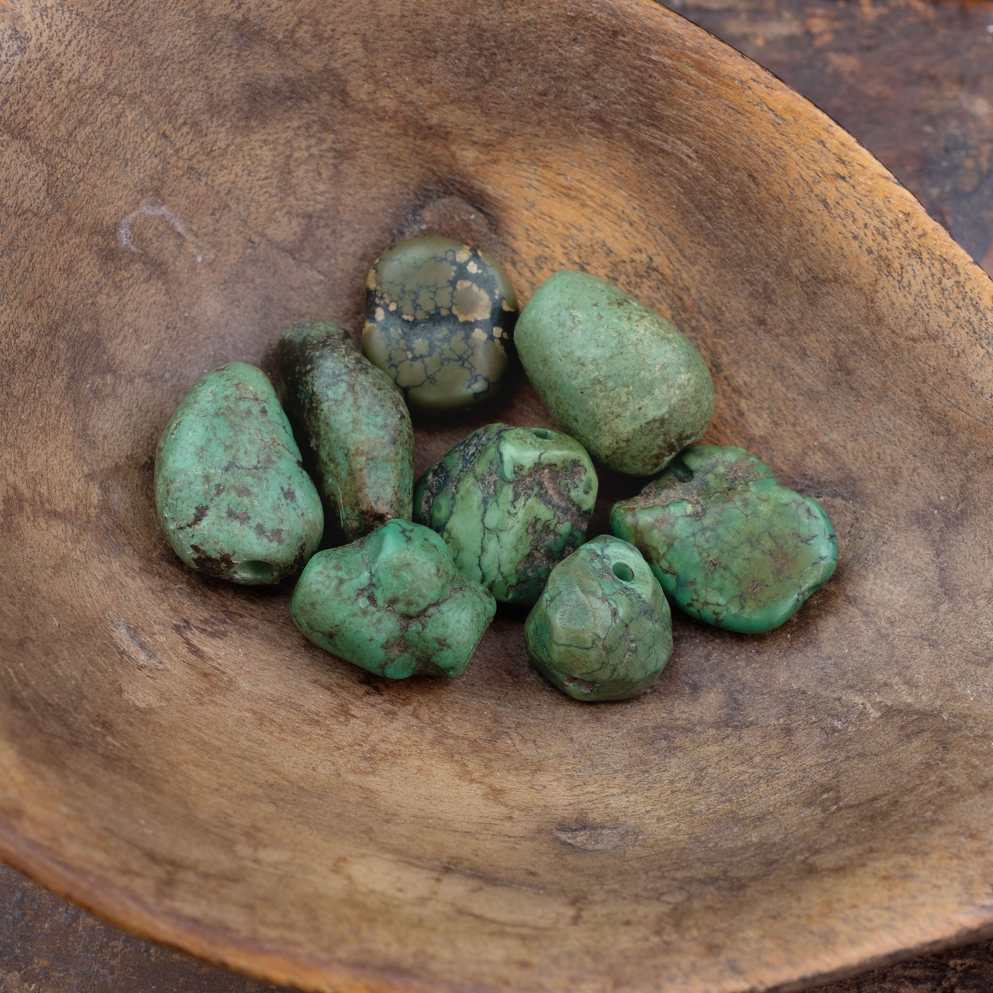 Collection of 8 x Antique Tibetan Turquoise Beads (22.8g)