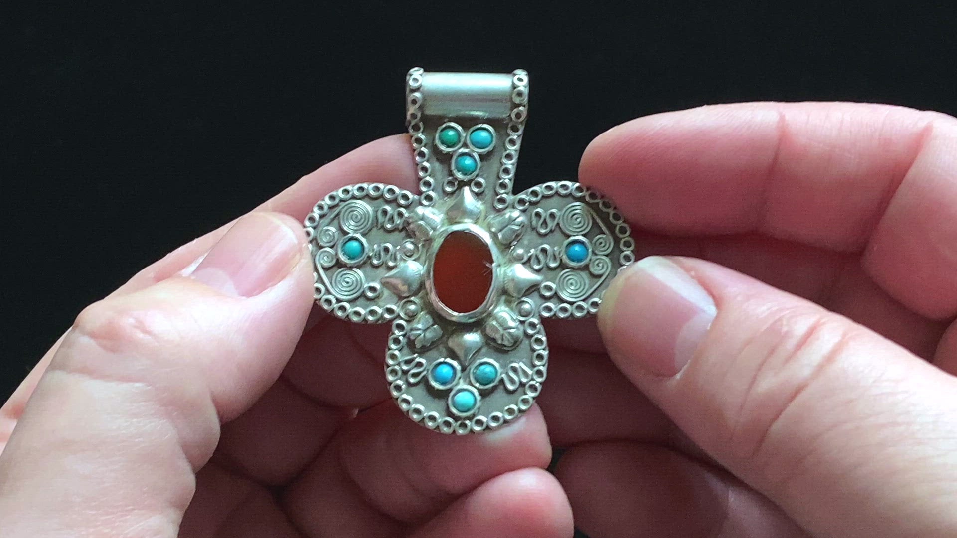 Silver 'Foulet' Hamsa made in Kazakhstan | Vintage Ethnic Jewellery