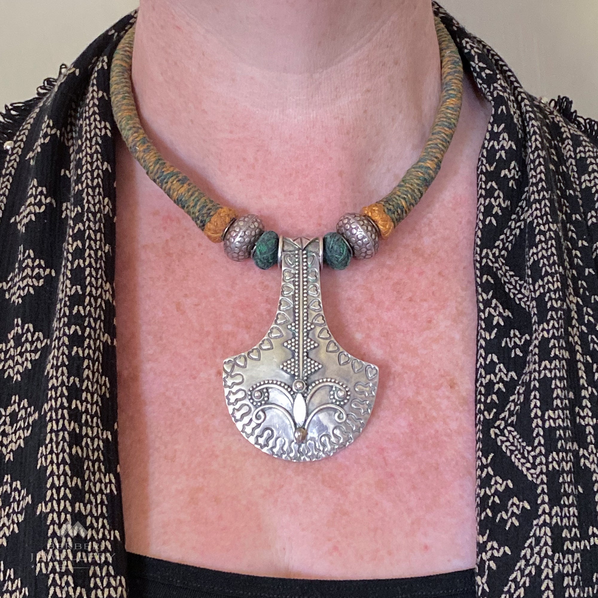 Silver pendant necklace from Jaipur
