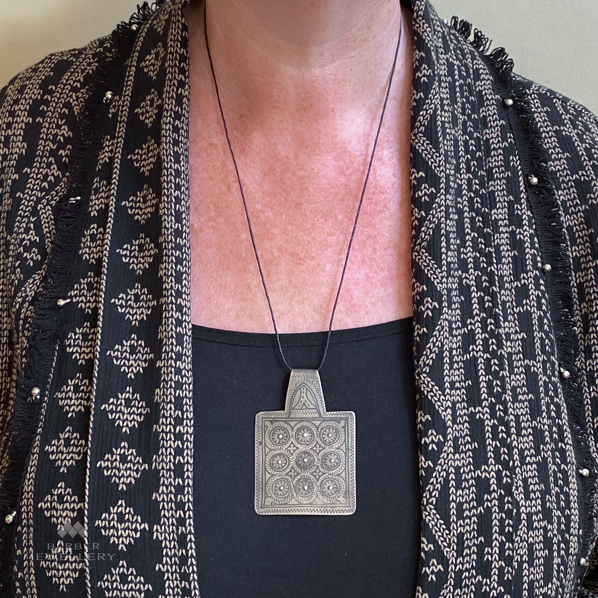 Berber Jewellery | Vintage silver pendant from Ida ou Nadif, Morocco
