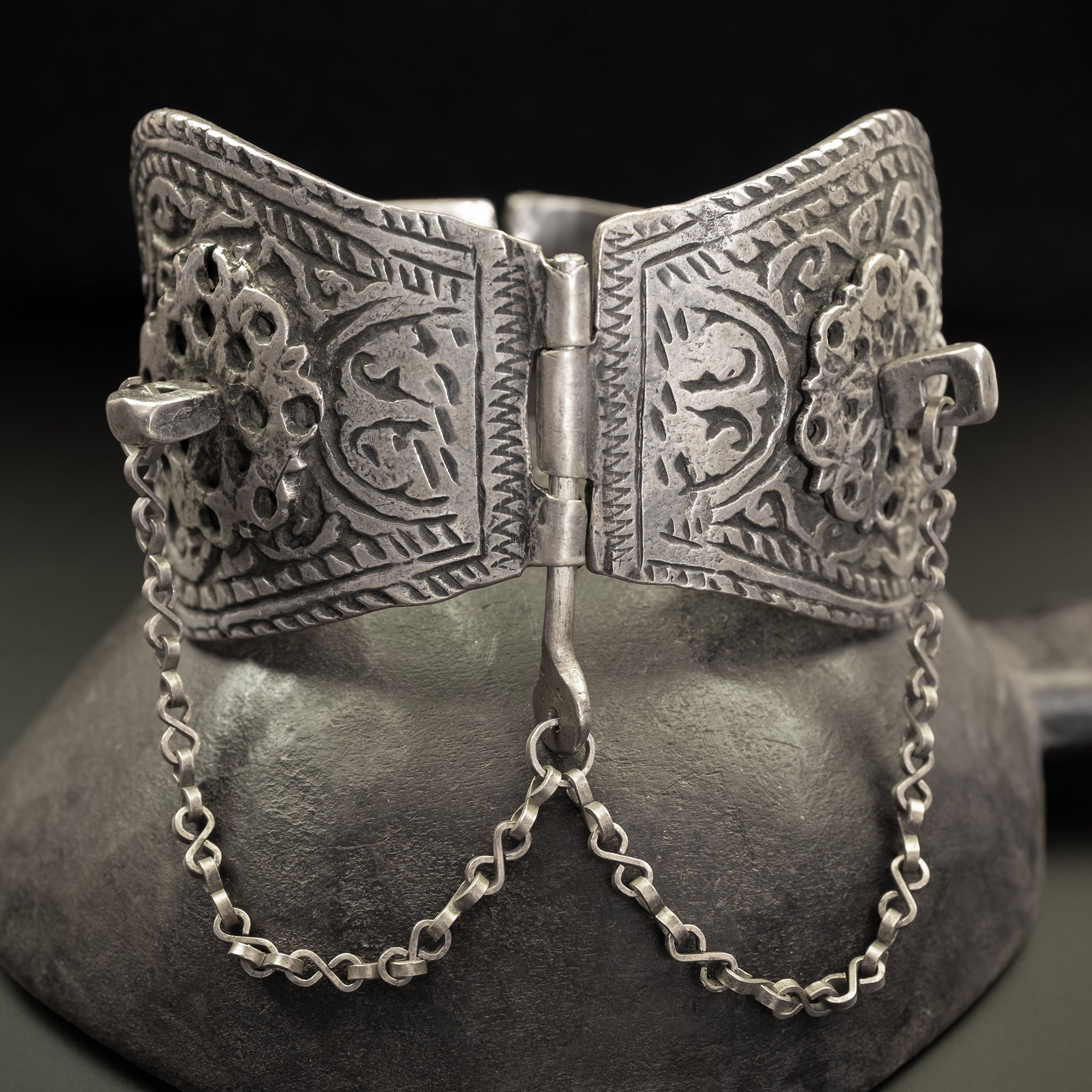 Antique Silver Berber Anklet/Bracelet from Meknès, Morocco