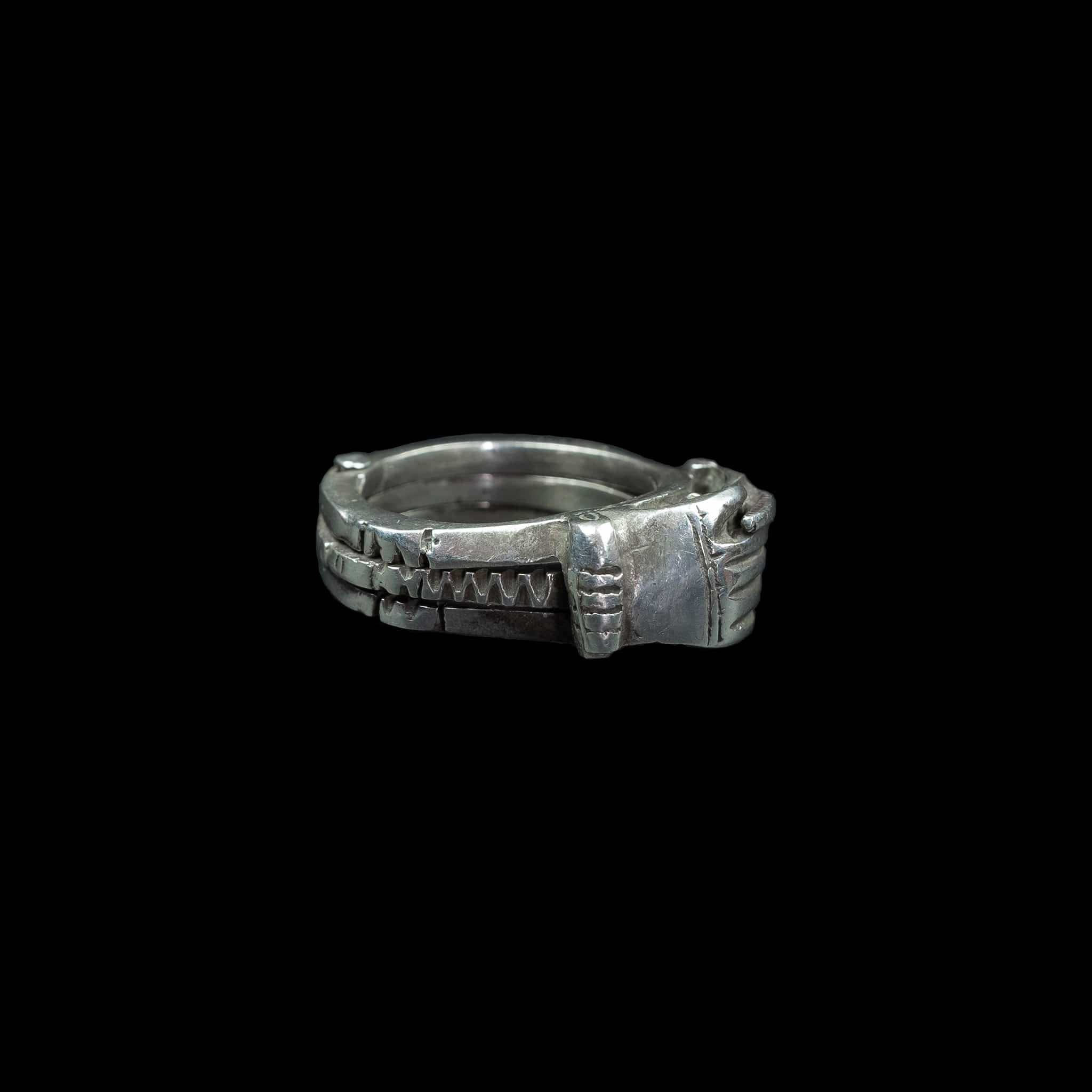 Silver Amazigh (Berber) eternity ring