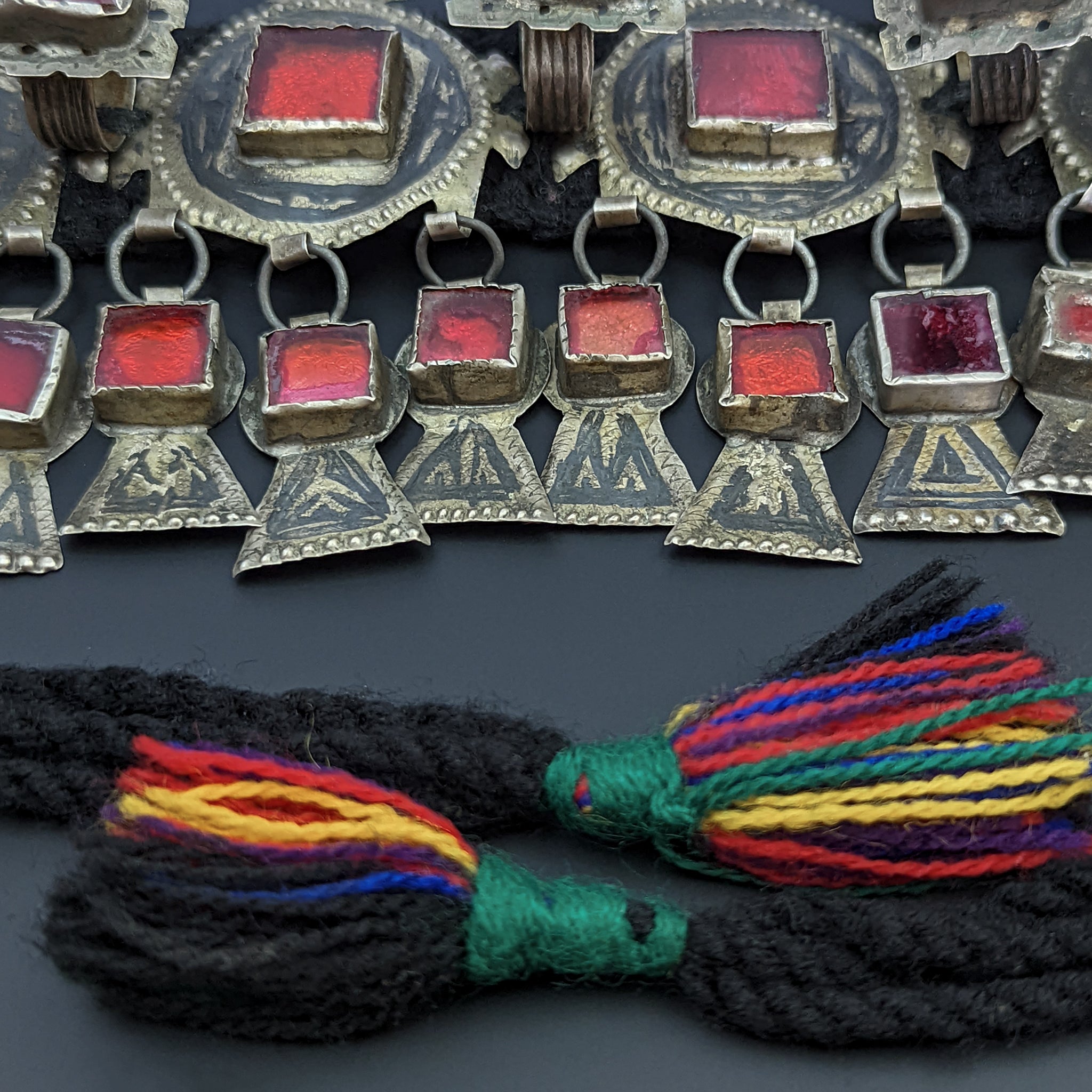 Traditional Antique Amazigh (Berber) Headdress, Ida ou Nadif, Morocco with matching Earrings/Temporals – RARE