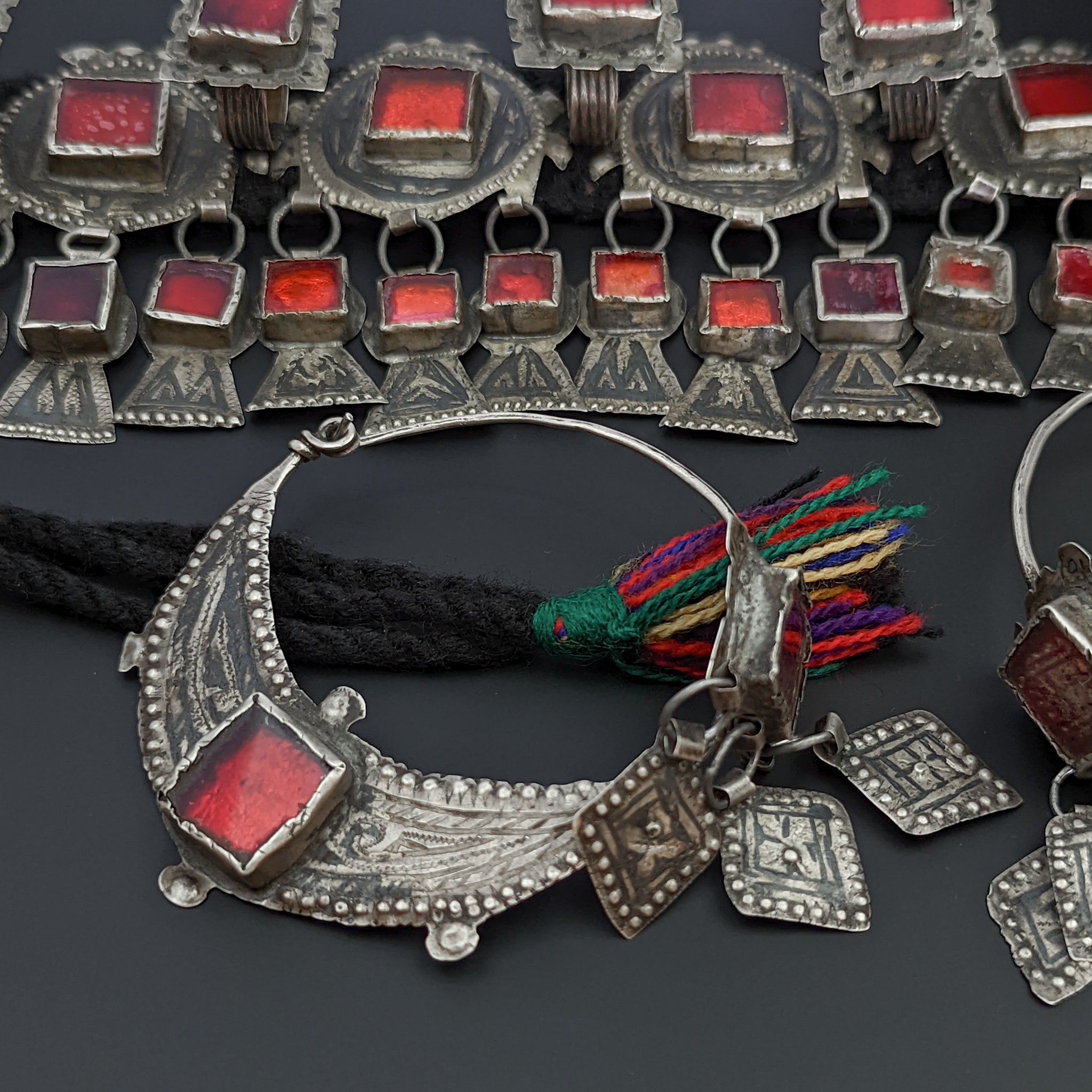 Traditional Antique Amazigh (Berber) Headdress, Ida ou Nadif, Morocco with matching Earrings/Temporals – RARE