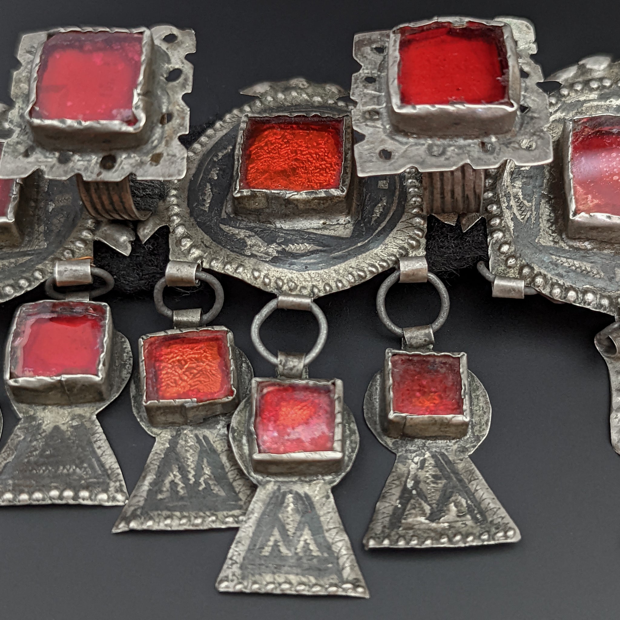 Traditional Antique Amazigh (Berber) Headdress, Ida ou Nadif, Morocco with matching Earrings/Temporals – RARE