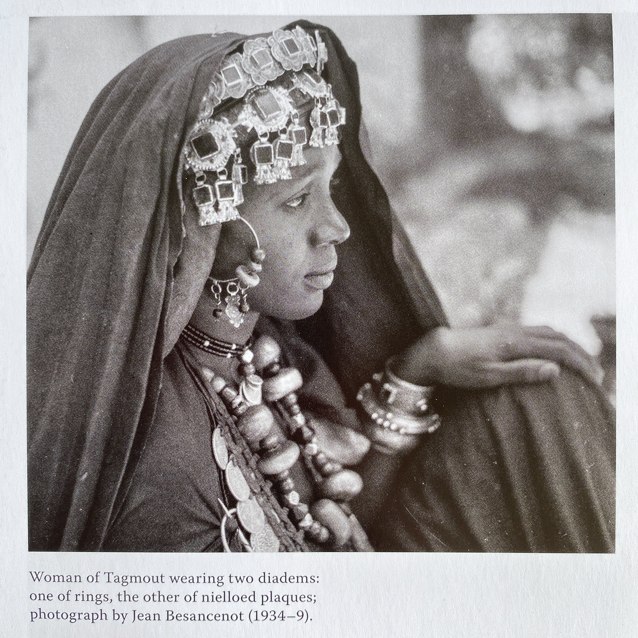 Traditional Antique Amazigh (Berber) Headdress, Ida ou Nadif, Morocco with matching Earrings/Temporals – RARE