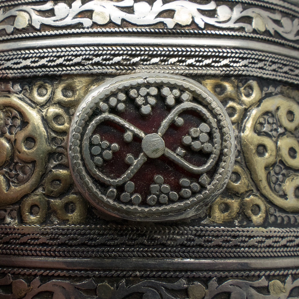 Berber Jewellery | Vintage silver cuff bracelet from Kazakhstan