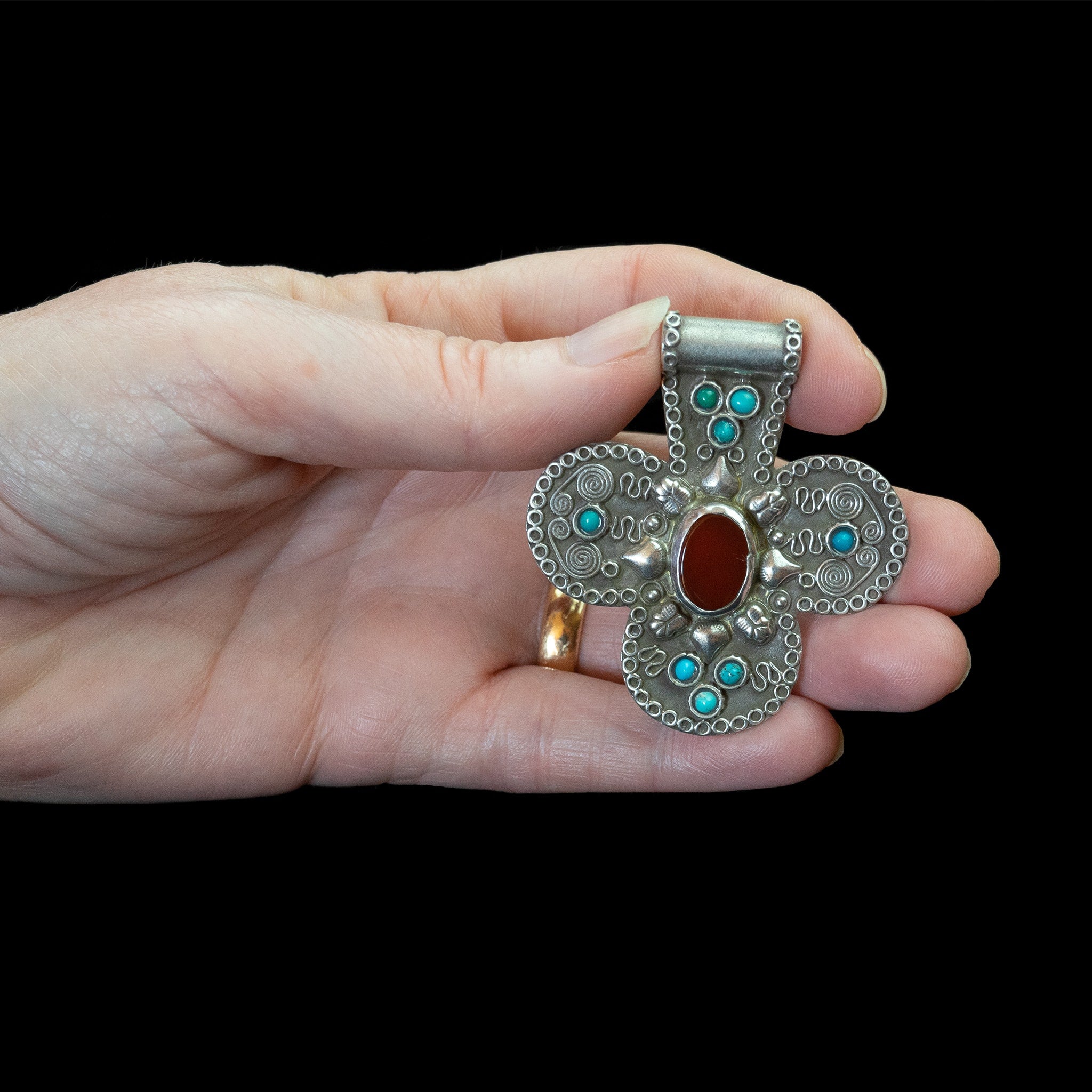 Silver 'Foulet' Hamsa made in Kazakhstan | Vintage Ethnic Jewellery