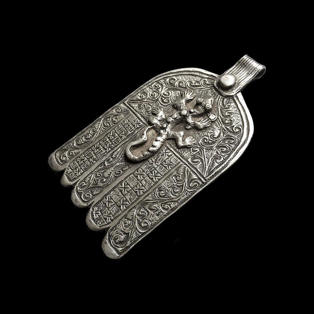 Berber Jewellery | Vintage silver khamsa (hamsa) from Fez, Morocco