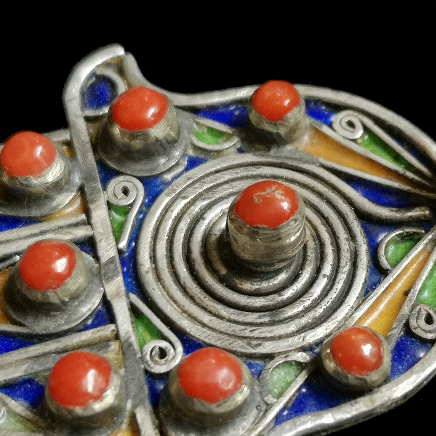 Berber Jewellery | Vintage silver khamsa (hamsa) from Tiznit, Morocco