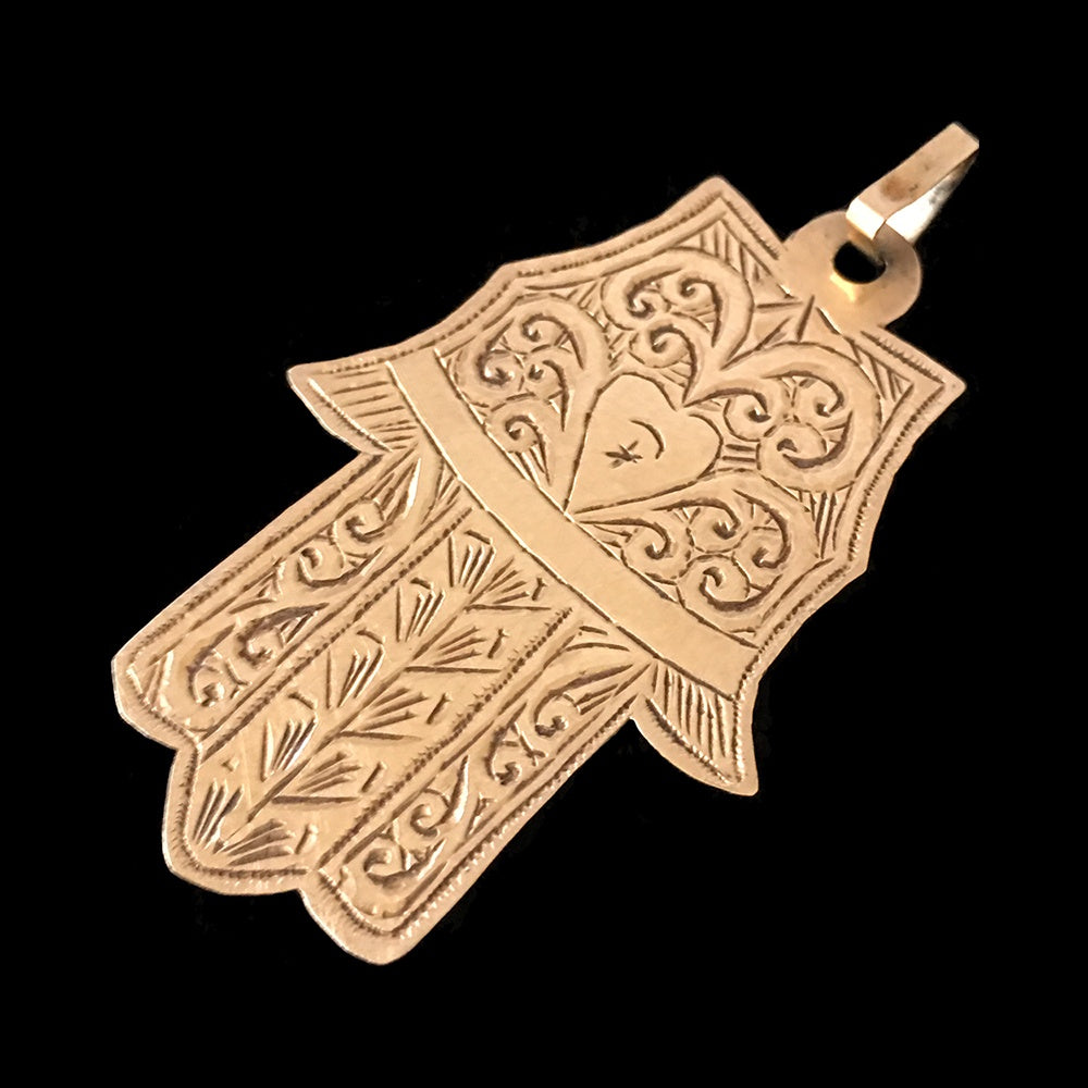Vintage 18-carat gold khamsa pendant from Morocco