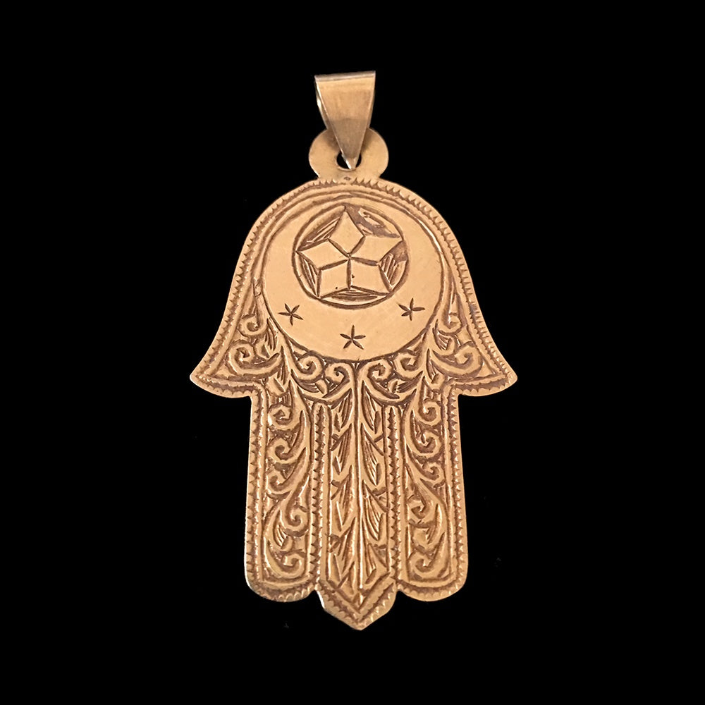 Vintage 18-carat gold khamsa pendant from Morocco
