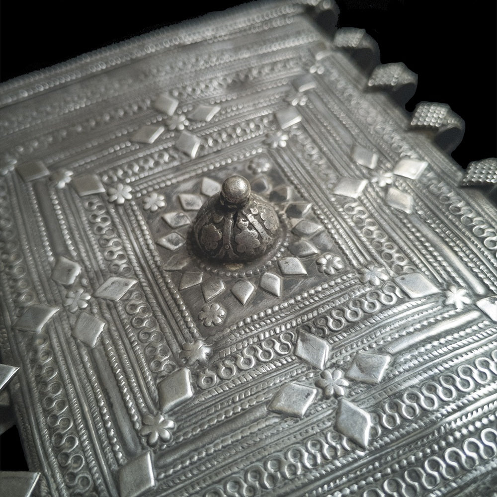 Silver Amulet from Yemen | Vintage Ethnic Jewellery | Yemeni Jewellery