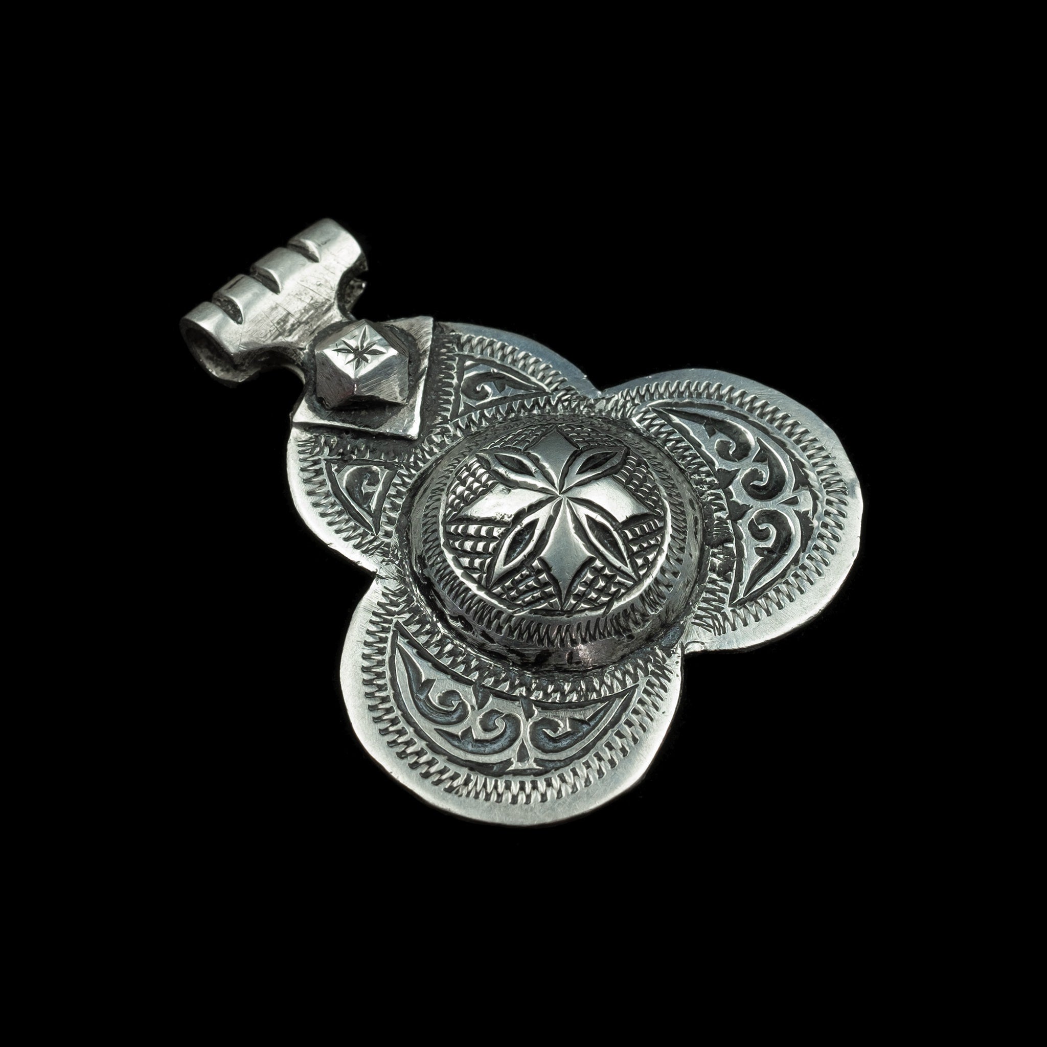 Silver 'Foulet' Hamsa Pendant from Fez | Vintage Ethnic Jewellery