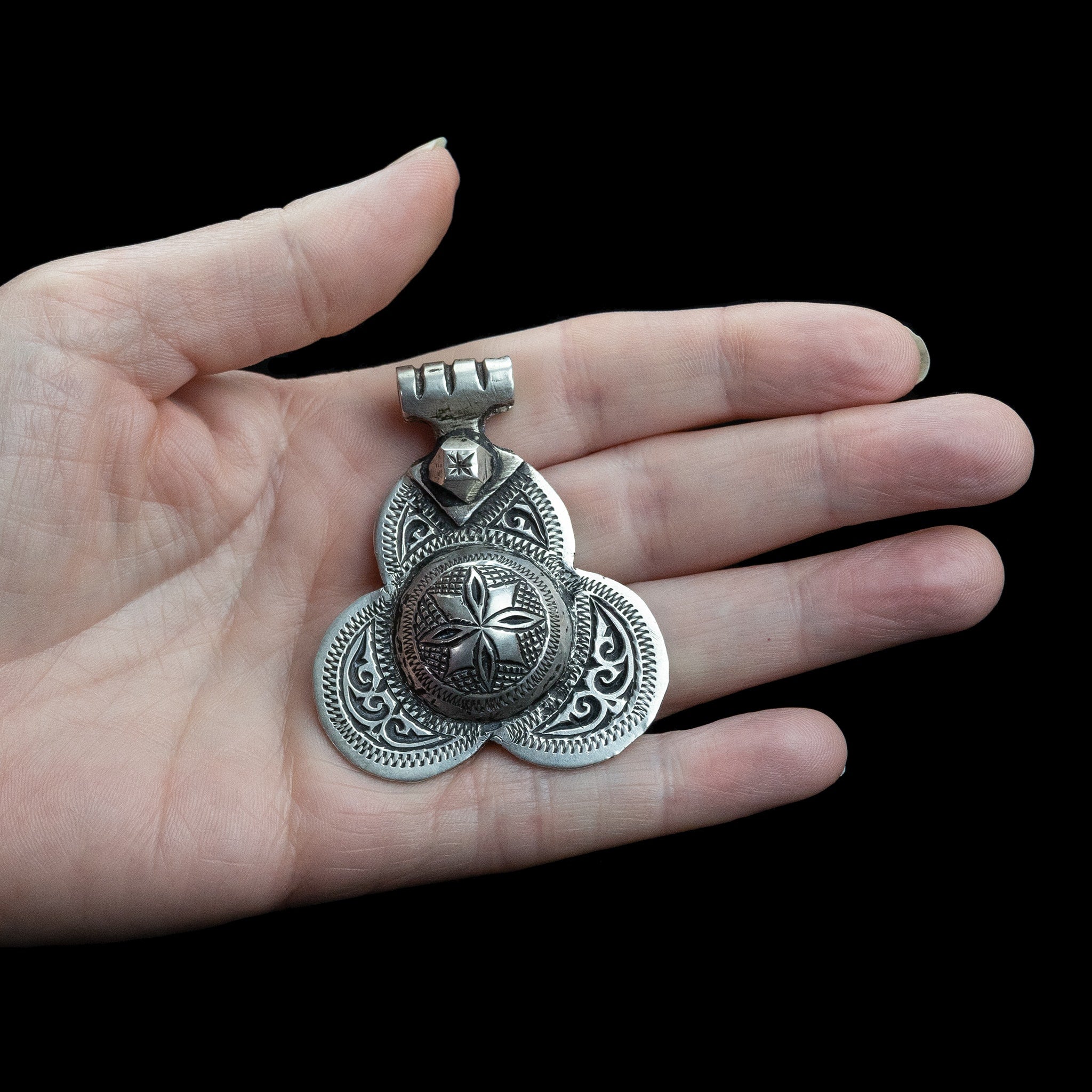 Silver 'Foulet' Hamsa Pendant from Fez | Vintage Ethnic Jewellery