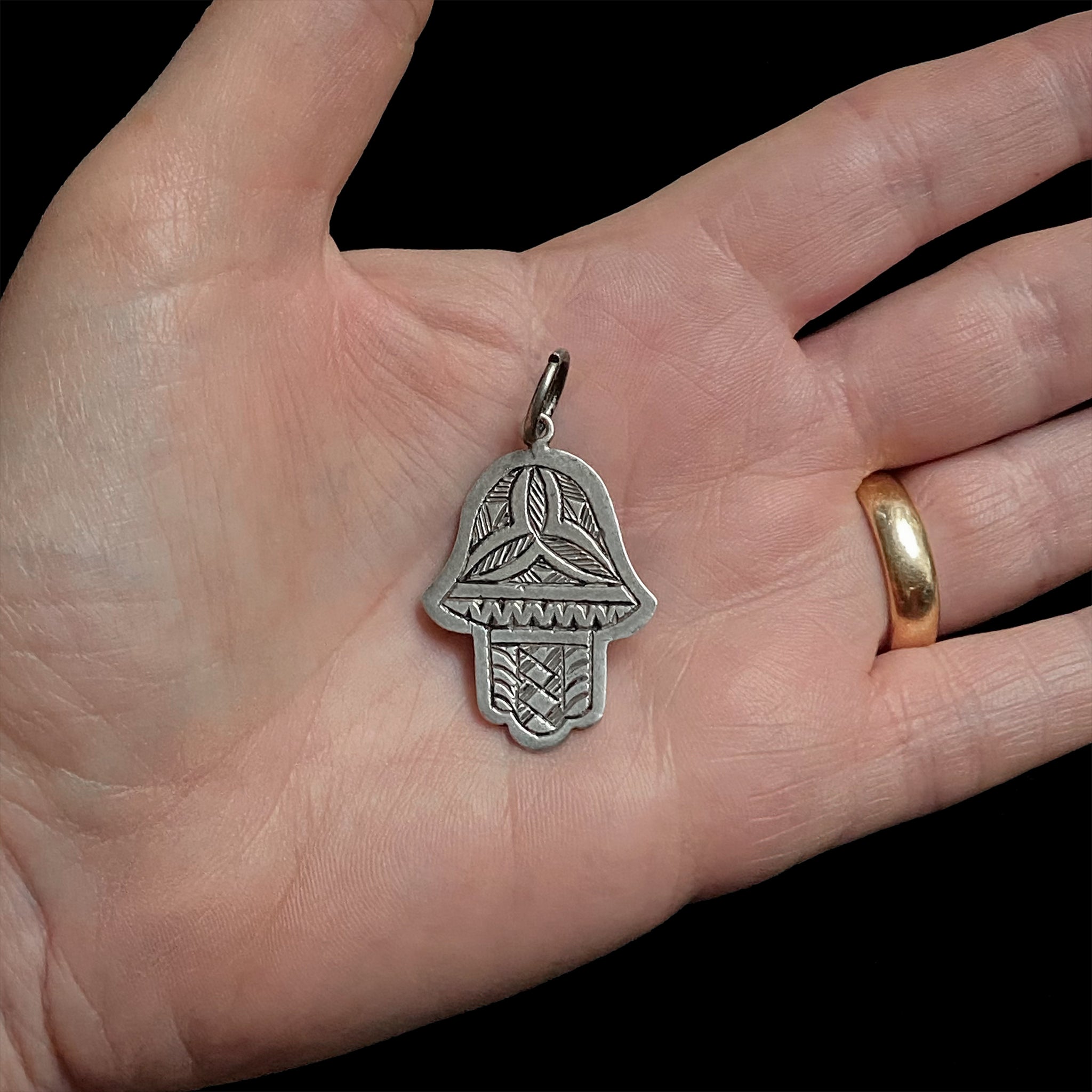 Hallmarked Moroccan Berber Silver 'Hand of Fatima' Khamsa (Hamsa) 