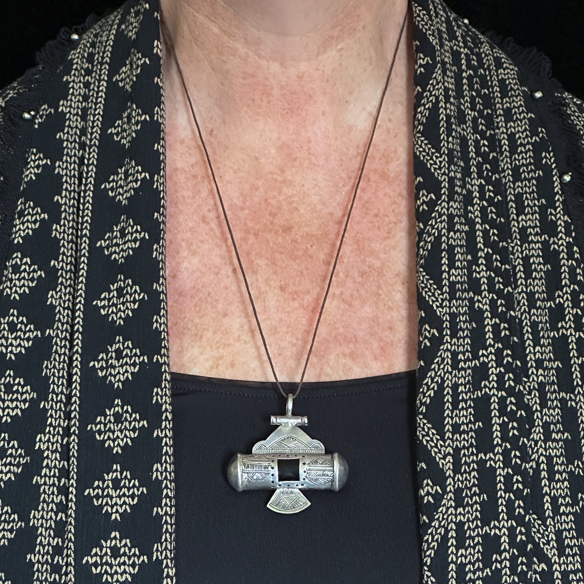 Tuareg cylindrical amulet pendant – ‘Karkaro’