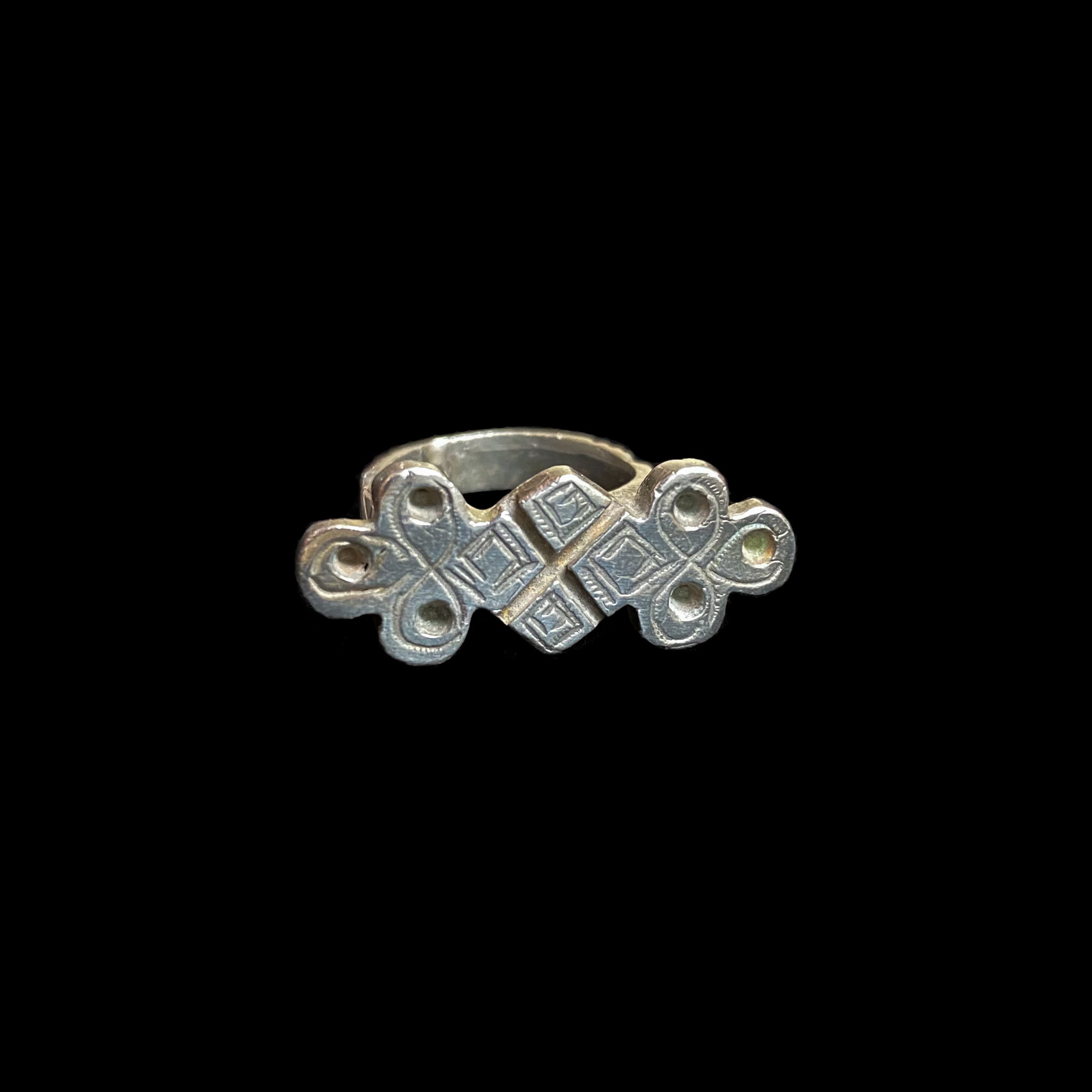 Old Silver Saharan Tuareg Ring