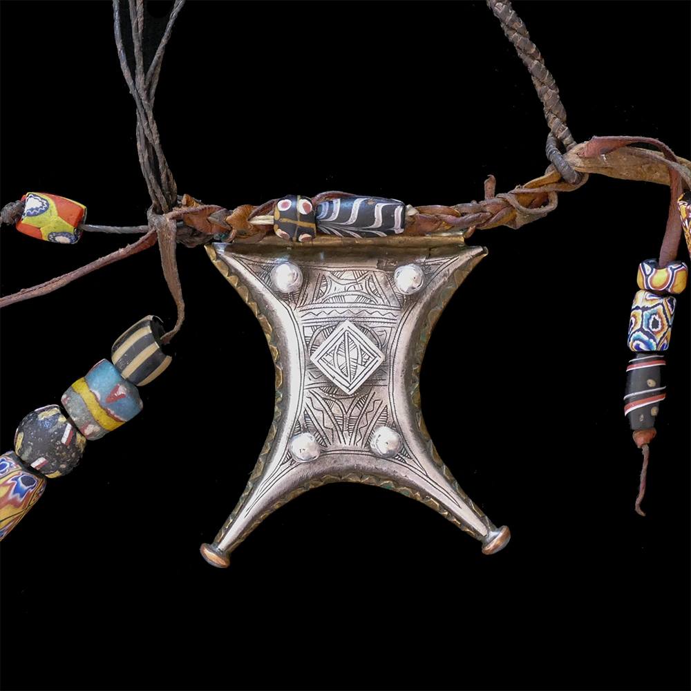 Berber Jewellery | Vintage Tuareg tcherot from Mauritania