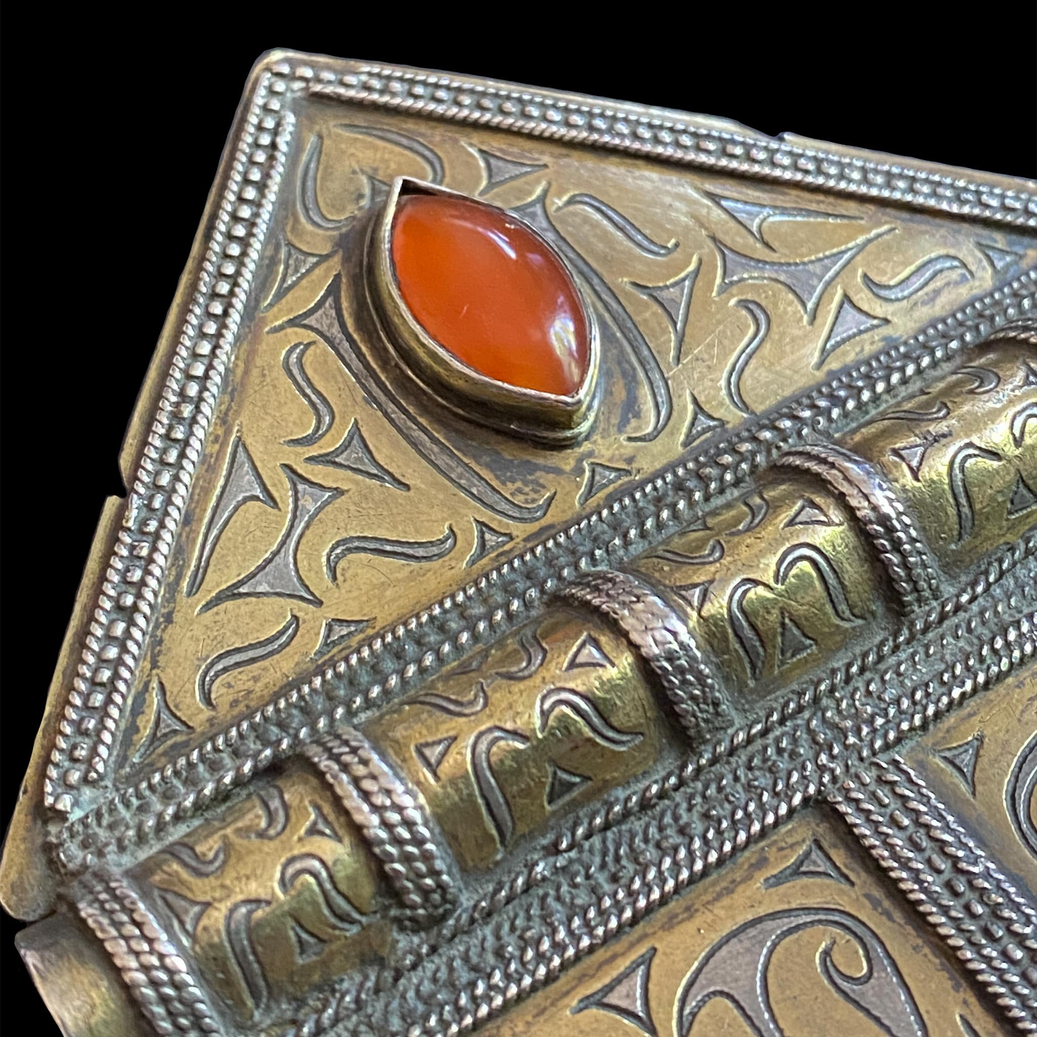 Turkmen Jewellery | Ethnic Adornment and Jewellery | Asyk Pendant
