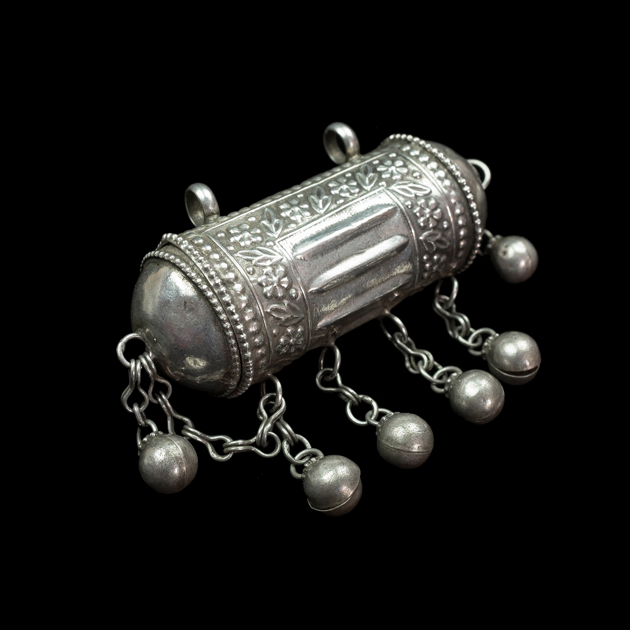 Silver Amulet from Yemen | Vintage Ethnic Jewellery | Yemen Jewellery
