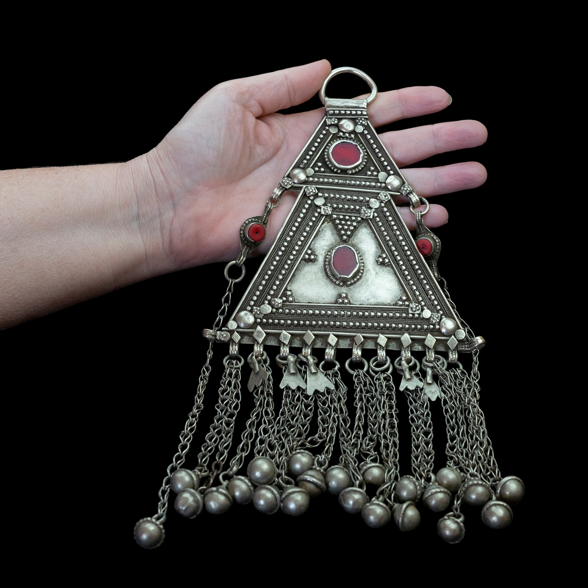Large Yemeni ‘Muthallath’ Pendant | Vintage Ethnic Jewellery