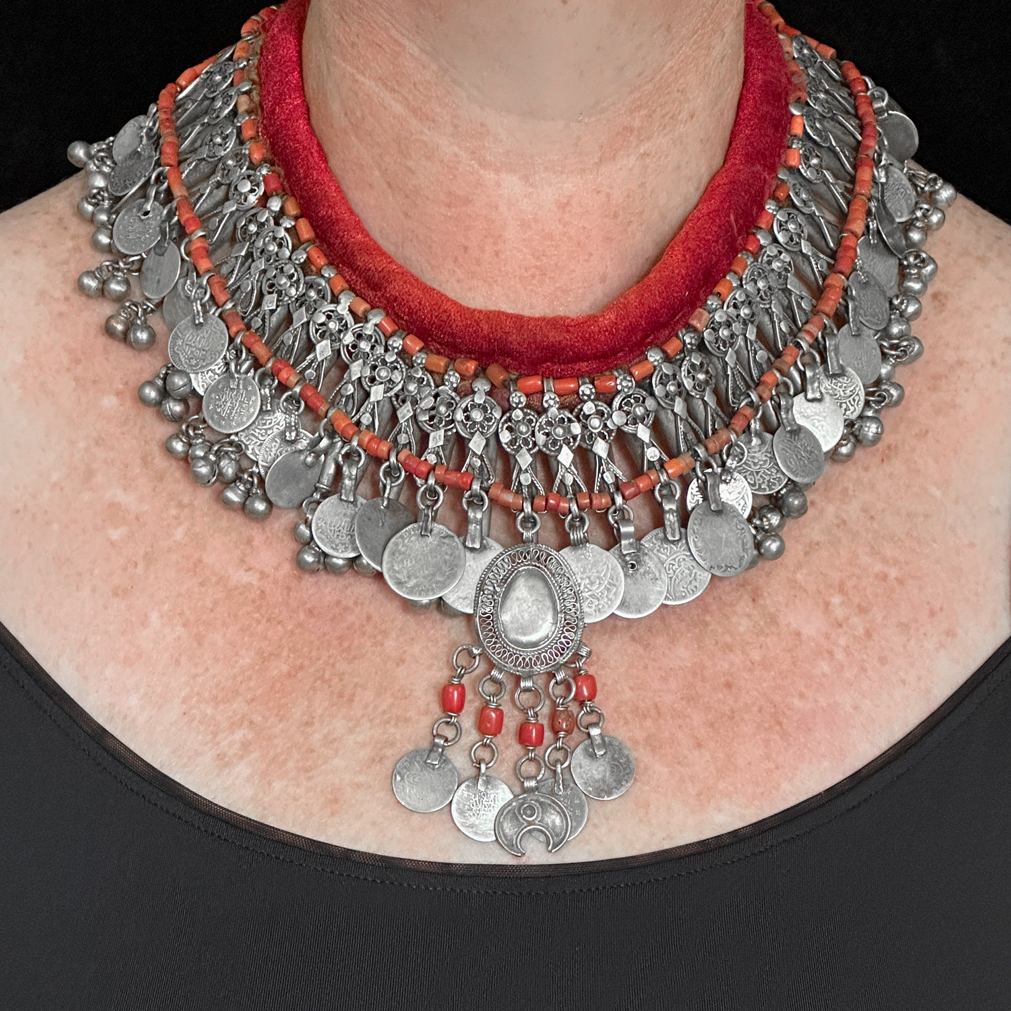Antique Silver Yemeni Bridal Necklace, ‘Labbah Mazamir’ - RARE
